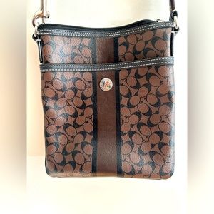 Coach Classic Crossbody Small Messenger Bag
